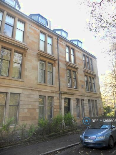 3 Bedroom Flat To Rent In La Crosse Terrace, Glasgow, G12