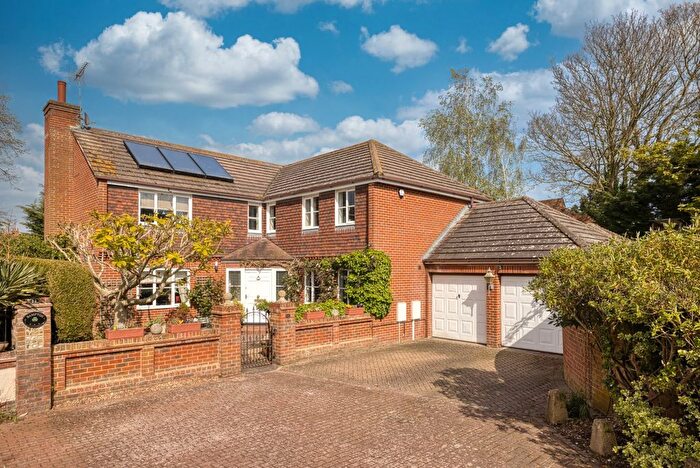 4 Bedroom Detached House For Sale In Bridleway Gardens, Broadstairs, Kent, CT10