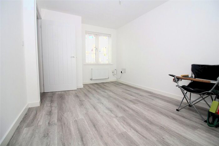 2 Bedroom Semi-Detached House To Rent In Hectare Lane, Gravesend, Kent, DA11