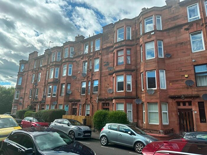 2 Bedroom Flat To Rent In Garry Street, Cathcart, Glasgow, G44