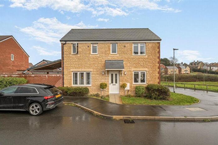 3 Bedroom Detached House For Sale In Neath Drive, Chippenham, SN15