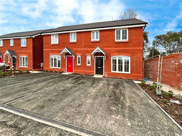 3 Bedroom Semi-Detached House To Rent In Butterworth Road, Sutton In Ashfield, Nottingham, NG17