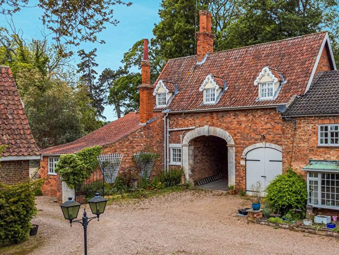 4 Bedroom Cottage For Sale In Lot, Thorpe Hall, Lincoln Road, South Elkington, Louth, LN11