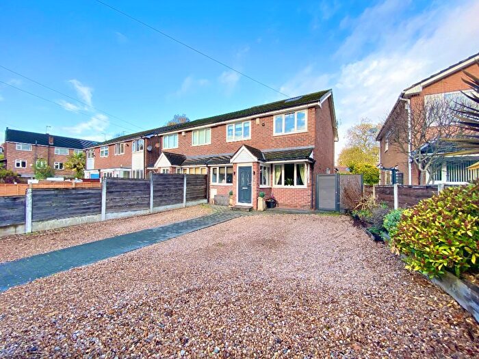 4 Bedroom Semi Detached House For Sale In Queens Road, Sale, M33