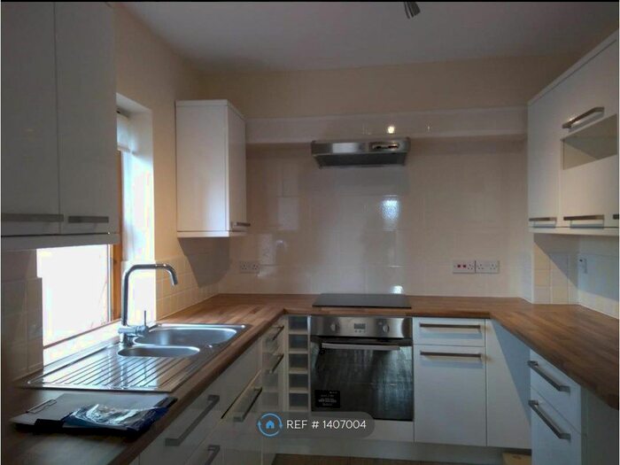 2 Bedroom Flat To Rent In Beathwaite Gardens, Levens, Kendal, LA8