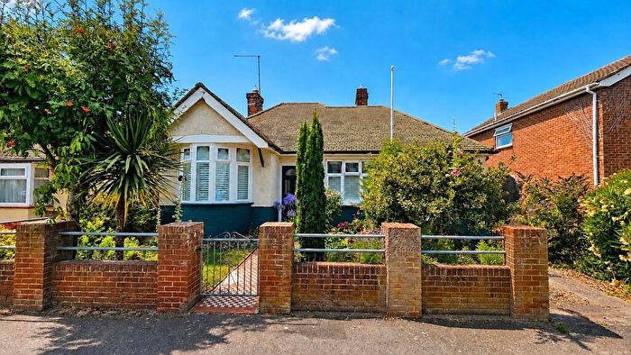2 Bedroom Detached Bungalow For Sale In Selsea Avenue, Herne Bay, CT6