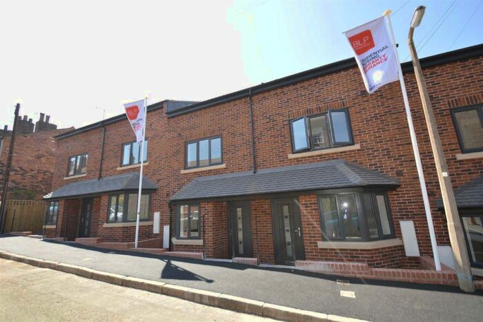 3 Bedroom Mews To Rent In Newton Street, Macclesfield, SK11