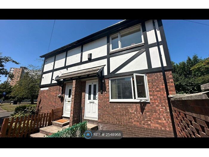1 Bedroom Semi-Detached House To Rent In Strawberry Road, Salford, M6