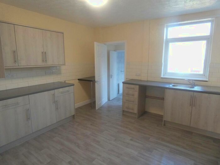 3 Bedroom Terraced House To Rent In New Street, Huthwaite, Sutton In Ashfield, NG17