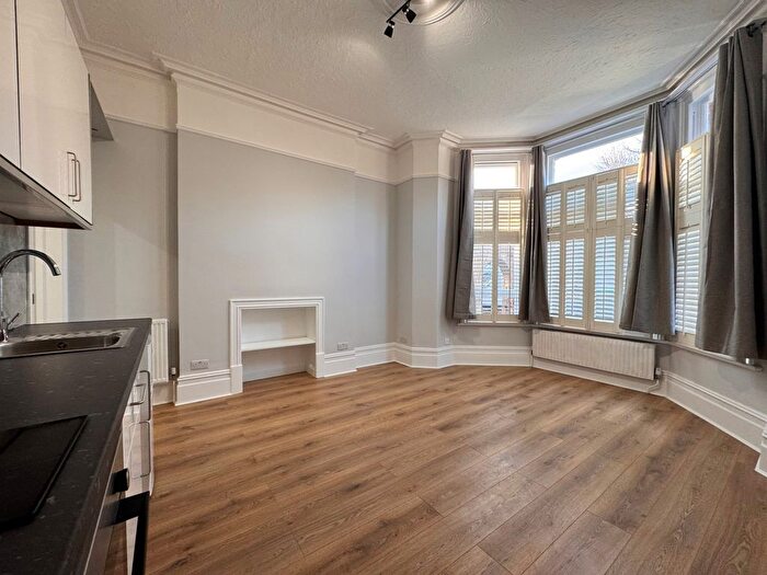 Studio To Rent In Madeley Road, Ealing, W5