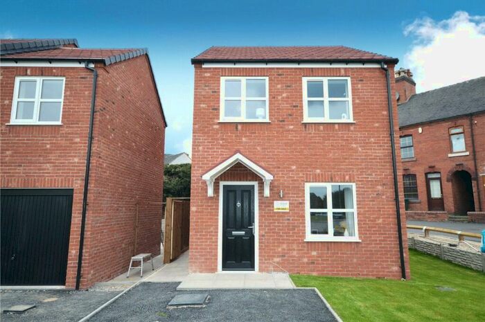 3 Bedroom Detached House To Rent In Saffron Close, Newhall, Swadlincote, Derbyshire, DE11