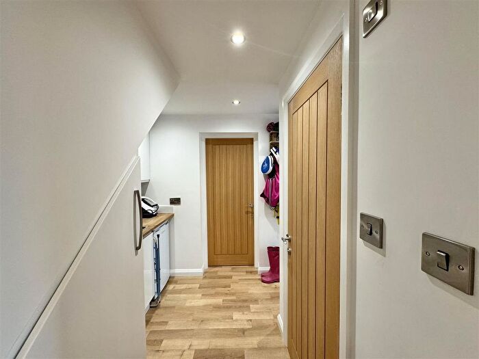 4 Bedroom Detached House For Sale In Hall Farm Crescent, Broughton Astley, Leicester, LE9