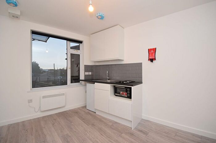 1 Bedroom Property To Rent In Victoria Road, Ruislip, HA4