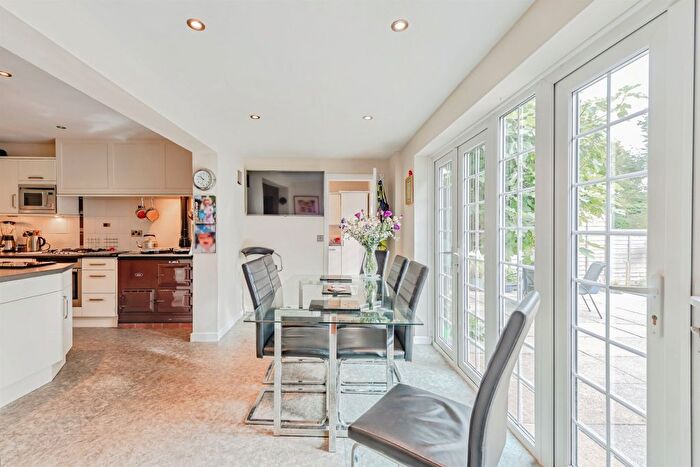 5 Bedroom Detached House For Sale In Holtye Road, East Grinstead, RH19
