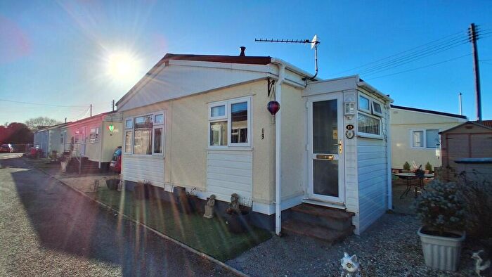 2 Bedroom Park Home For Sale In Hutton Park, Weston-super-Mare, BS24