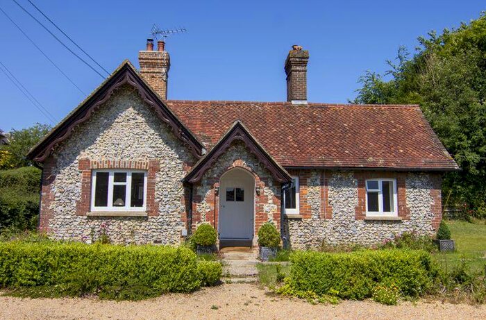 3 Bedroom Cottage To Rent In Colemore, Nr Petersfield / Alton, Hampshire, GU34