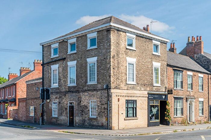 8 Bedroom Flat For Sale In Main Street, Fulford, York, YO10