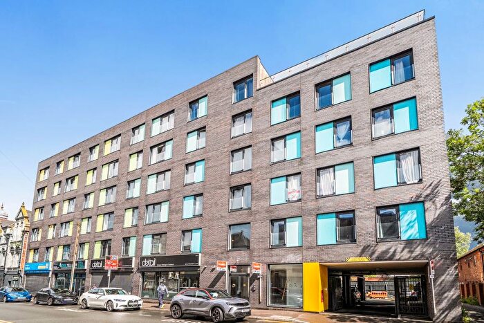 2 Bedroom Flat For Sale In Victoria Street, West Bromwich, B70