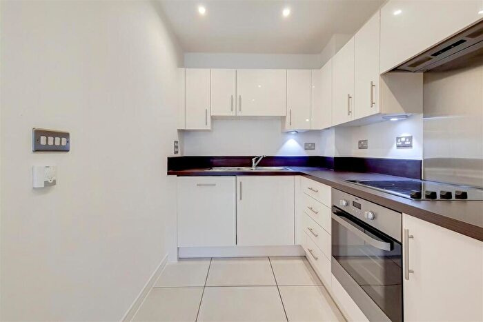 2 Bedroom Apartment To Rent In Mandara Place, London, SE8