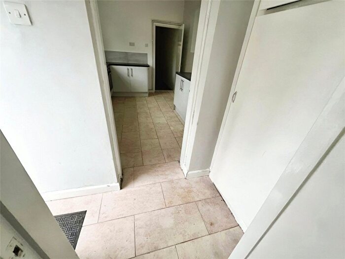 1 Bedroom Flat To Rent In Merridale Street West, Wolverhampton, West Midlands, WV3