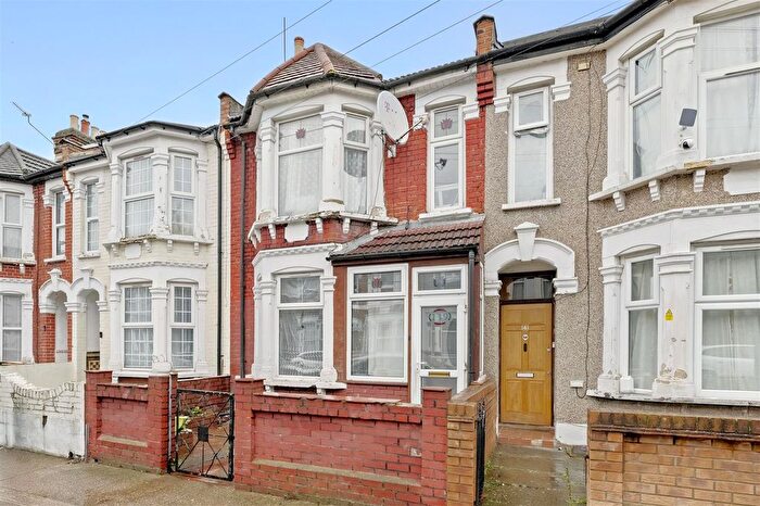 4 Bedroom Terraced House For Sale In Sixth Avenue, London, E12