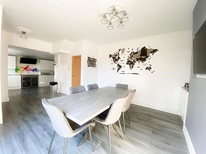 3 Bedroom Semi-Detached House For Sale In Whinneyfield Road, Newcastle Upon Tyne, NE6