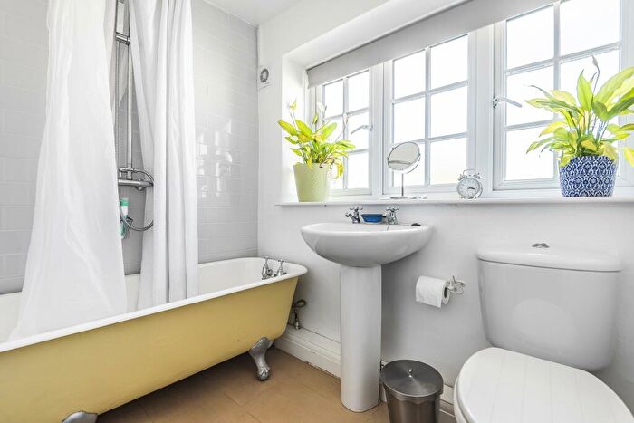 1 Bedroom House To Rent In The Square, Boston Spa, Wetherby, West Yorkshire, Uk, LS23