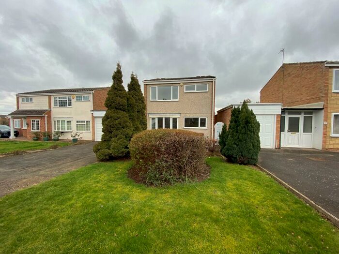 3 Bedroom House To Rent In Torrington Crescent, Wellingborough, NN8