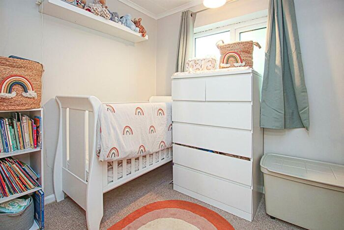 3 Bedroom Detached Bungalow For Sale In Melrose Gardens, Newmarket, CB8
