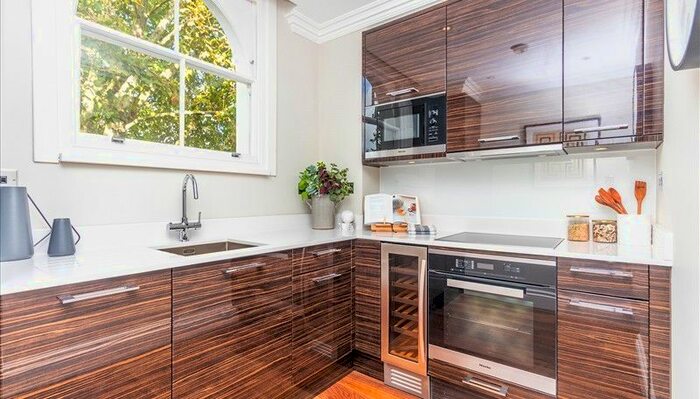 1 Bedroom Flat To Rent In Kensington Gardens Square, Bayswater, W2