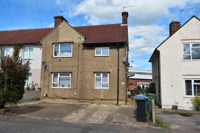 1 Bedroom Maisonette To Rent In Fuller Road, North Watford, WD24