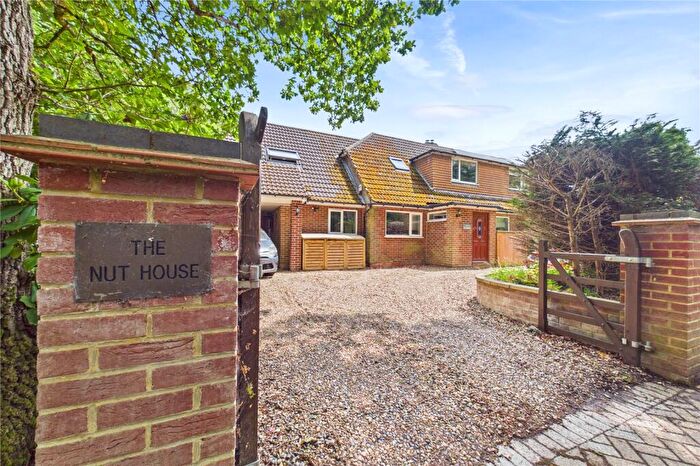 4 Bedroom Semi-Detached House For Sale In Chapel Lane, Padworth Common, Reading, Berkshire, RG7