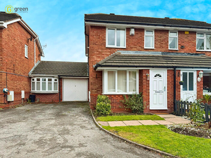 2 Bedroom Semi Detached House For Sale In Hill Top Close, Birmingham, B44