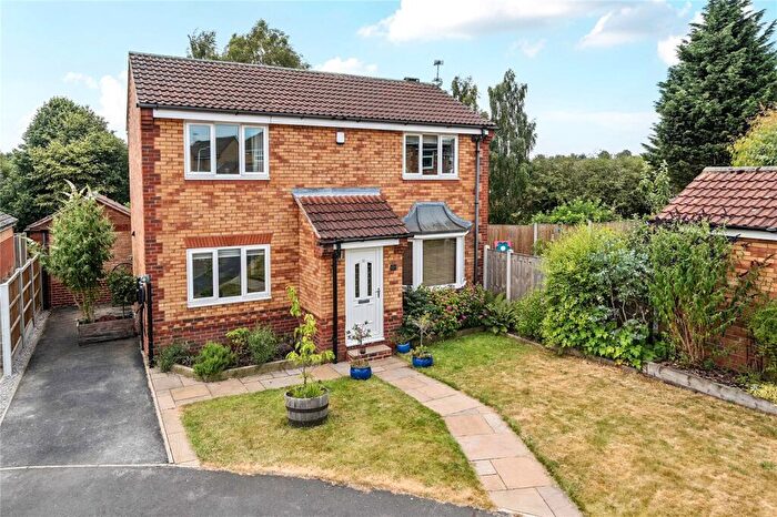 4 Bedroom Detached House For Sale In Hopefield Walk, Rothwell, Leeds, West Yorkshire, LS26