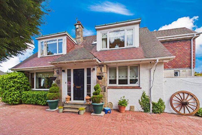 3 Bedroom Detached House For Sale In Friarsdene, Lanark, ML11