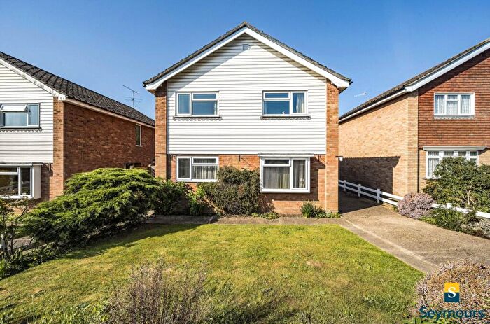 4 Bedroom Detached House For Sale In Holly Lea, Jacobs Well, Guildford, Surrey, GU4