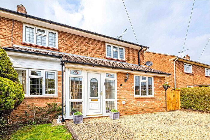 3 Bedroom Semi Detached House For Sale In Croft Meadow, Chipperfield, Kings Langley, Hertfordshire, WD4