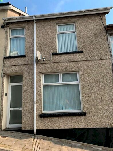 3 Bedroom Terraced House To Rent In Burns Street, Cwmaman, Aberdare, CF44