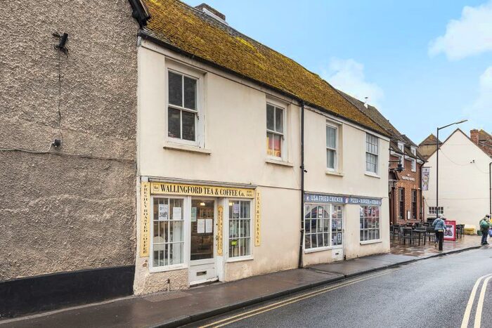 1 Bedroom Apartment To Rent In St. Martins Street, Wallingford, OX10