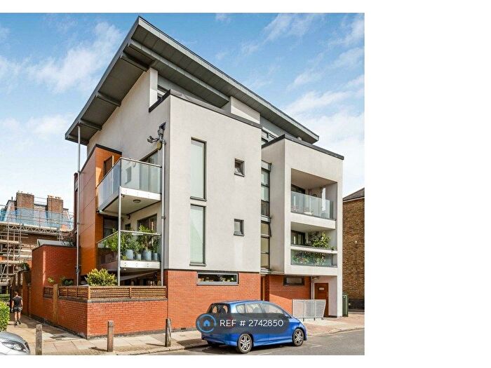 2 Bedroom Flat To Rent In Felsham Road, London, SW15