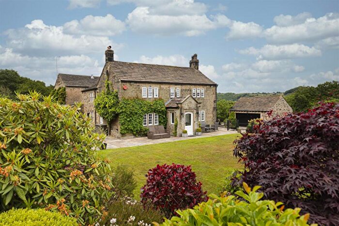 4 Bedroom Detached House For Sale In Farnley Wood, Farnley Tyas, Huddersfield, HD4