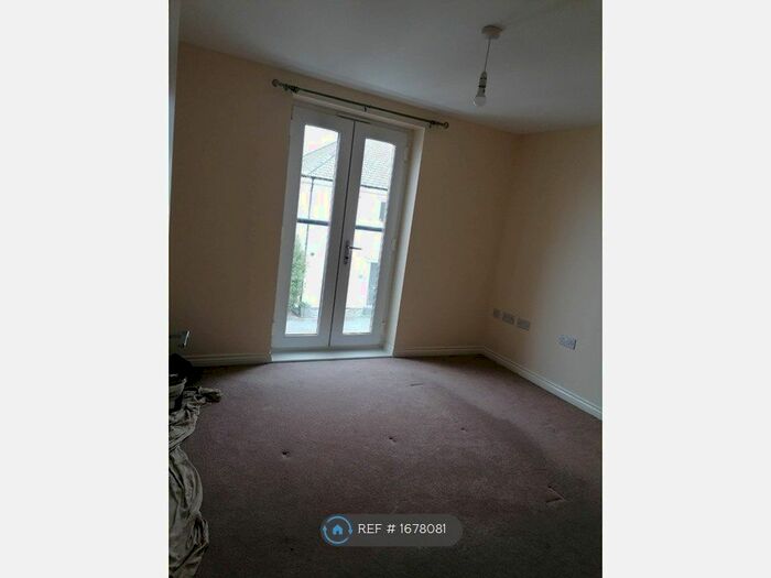 2 Bedroom Flat To Rent In Button Drive, Newquay, TR7