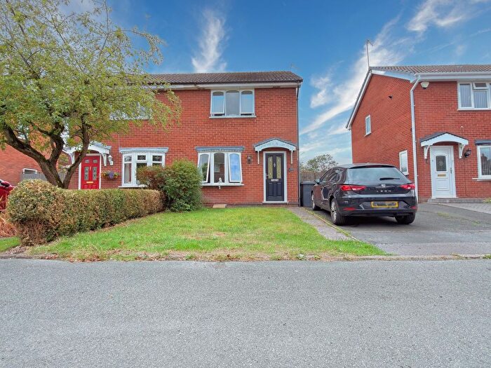 2 Bedroom Semi-detached House For Sale In Jackson Close, Wolverhampton, WV10