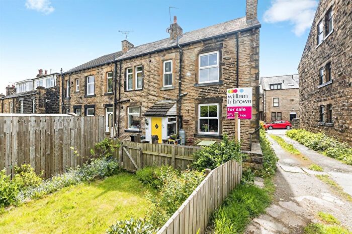 2 Bedroom Terraced House For Sale In Zoar Street, Morley, Leeds, LS27