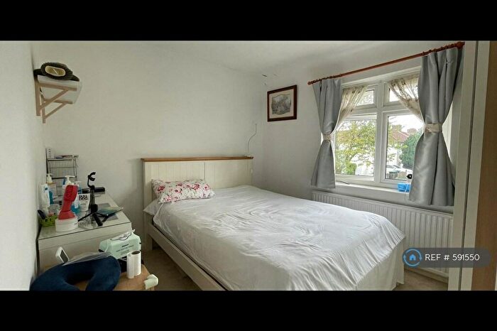 3 Bedroom Terraced House To Rent In Benningholme Road, Edgware, HA8