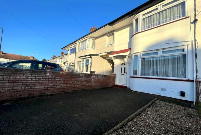 3 Bedroom Property To Rent In Lewins Way, Cippenham, Slough, SL1