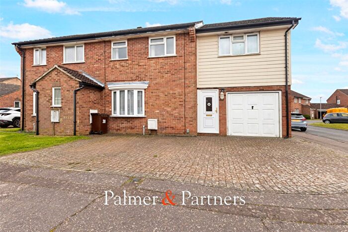 4 Bedroom Semi Detached House For Sale In Ploughmans Headland, Stanway, Colchester, Essex, CO3