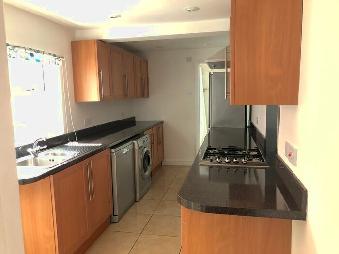 2 Bedroom Terraced House To Rent In Kings Road, Caversham, RG4