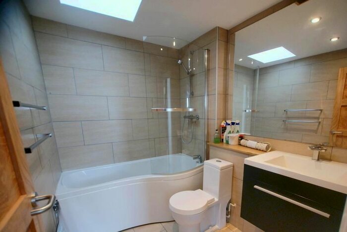 1 Bedroom Flat To Rent In Lillie Road, London, SW6