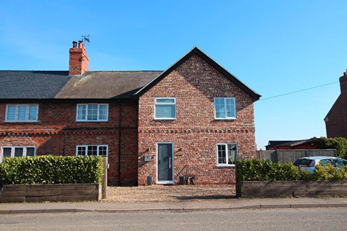 4 Bedroom Semi-Detached House For Sale In Leverton Road, Sturton-Le-Steeple, DN22